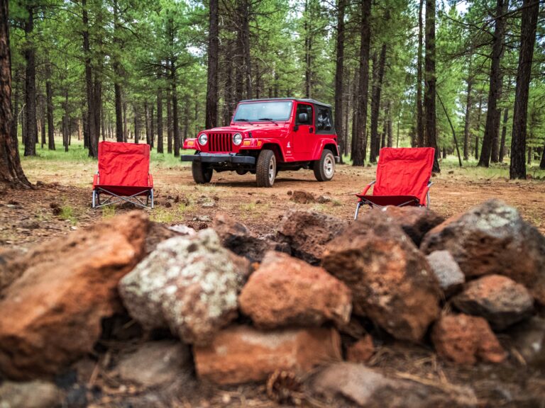 red chair, red jeep